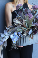  Blue Moon, dekoracja nagrobna w drewnianej skrzyneczce, wym.44x68x40cm