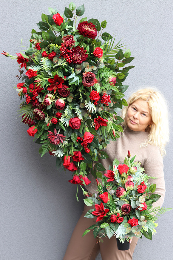 Red Rosana, wiązanka nagrobna z czerwonymi różami
