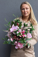 Magnolie Nedie, bukiet nagrobny we wkładzie