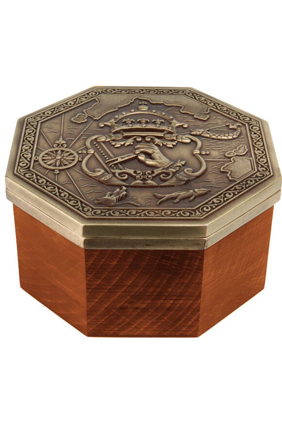 Cardan, ekskluzywny kompas magnetyczny z mosiądzu