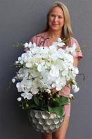 Greiea, sztuczny storczyk w metalowej donicy