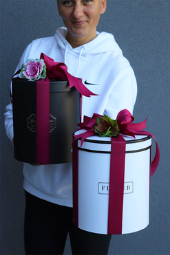 usługa - pakowanie na prezent, pudełko 