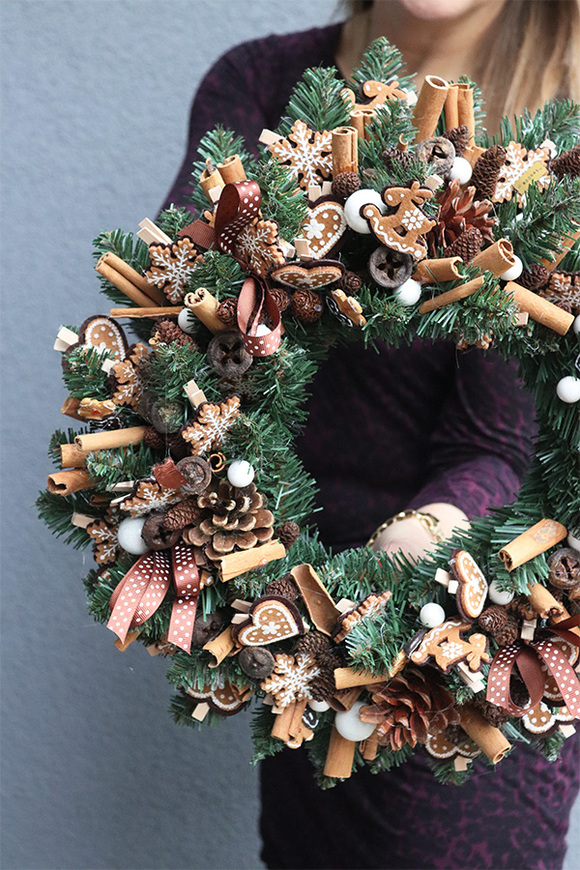 Pieczemy Pierniki, bożonarodzeniowy wianek na drzwi