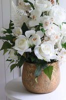 Złota Rezydencja Lorient 2, kompozycja kwiatowa w złotej misie