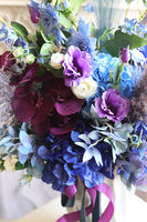 Berinada Blue, sztuczna kompozycja kwiatowa w wazonie, wys.75cm