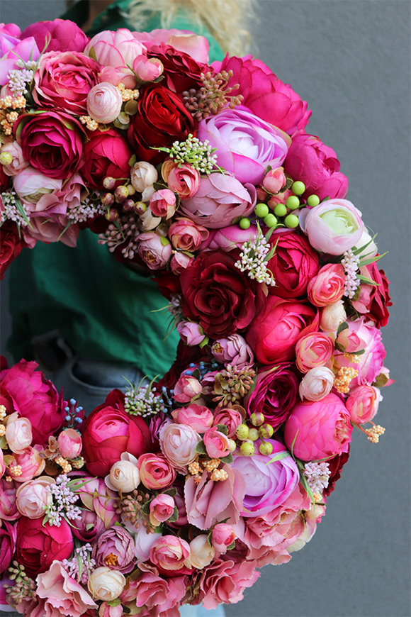 bardzo bogaty różowy wianek, Pinkano Tenata, śr.50cm 