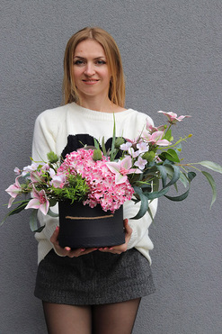 OD RĘKI Hortense Poetic, flowerbox z hortensjami, wys.37cm