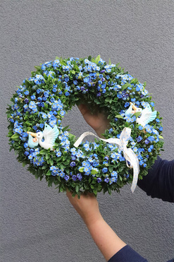 Niezapominajki Baby Blue, wianek dekoracyjny na drzwi, śr.40cm
