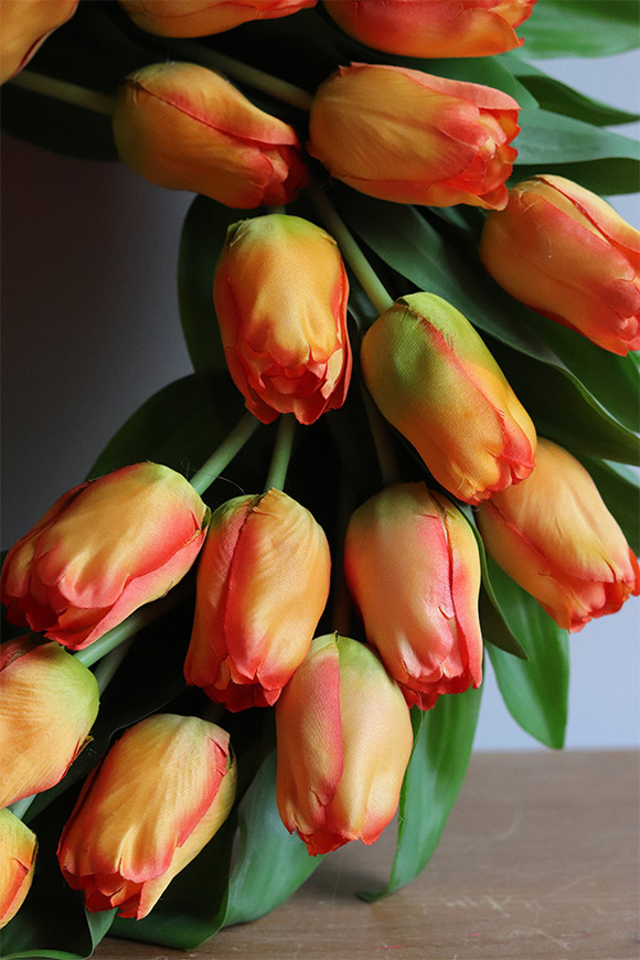 Tulipany Orange, wiosenny wianek z tulipanów	