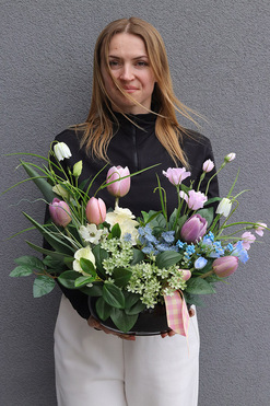 Tulippo Pink 2, dekoracja nagrobna w misie, wys.40cm