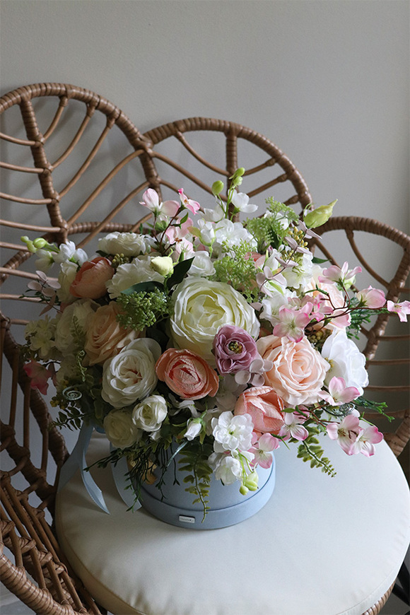 Vellurra Light Blue, welurowy flowerbox z zawieszką, wys.42cm  