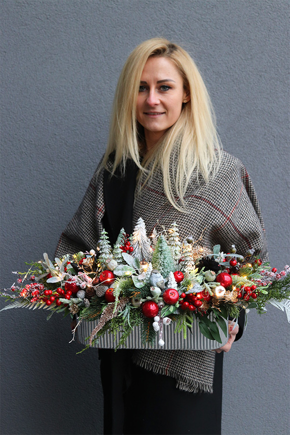 Czerwona Rezydencja, stroik świąteczny LED,