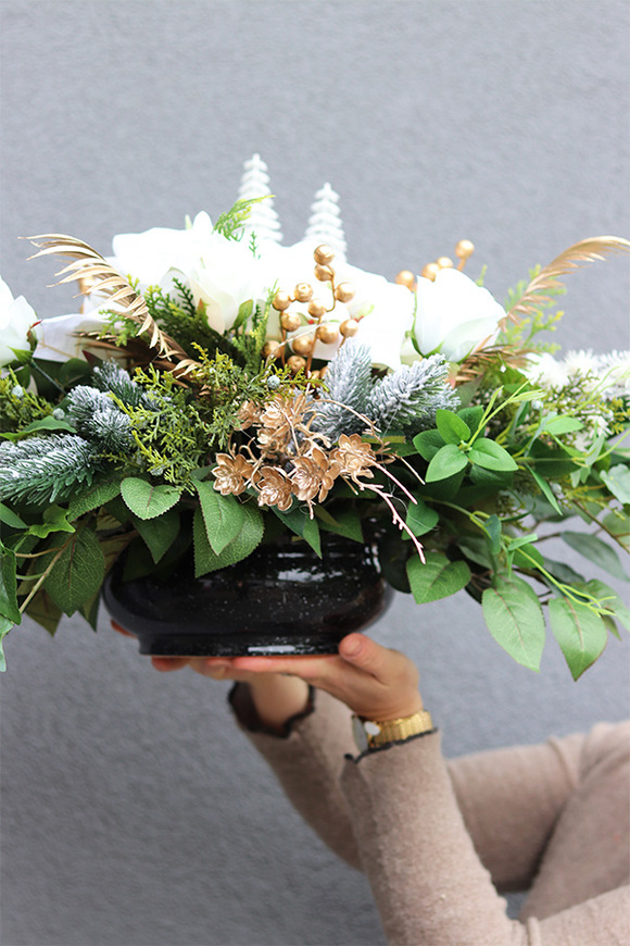 White&Gold, komplet dekoracji nagrobnych, kompozycja + bukiet