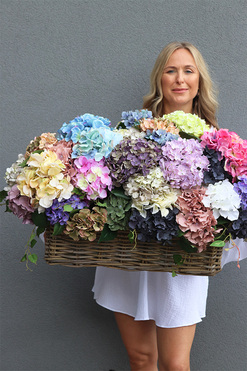 Colores Spain, długi kosz z kolorowymi hortensjami, wym.50x70cm