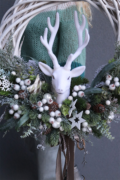 Scandi Laponia 2, świąteczny wianek z reniferem