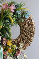 Wiosenny Poranek, asymetryczny wianek na drzwi