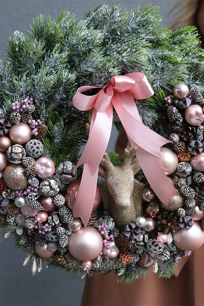 Pudrovy Czas, wianek świąteczny z reniferem