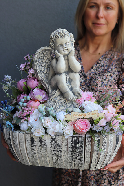 Angelo Relania, kompozycja nagrobna z aniołem