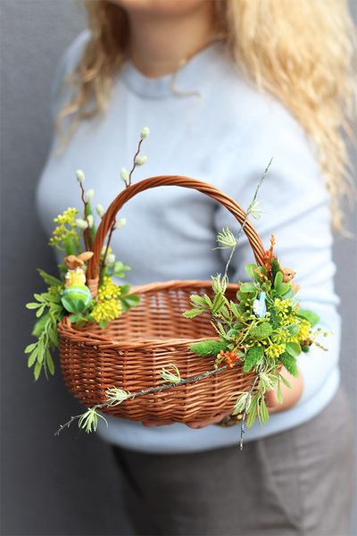Henio, dwustronnie dekorowany koszyczek wielkanocny