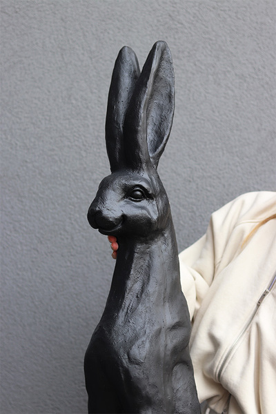 Zając Angielski Black, duży zajączek wielkanocny figurka