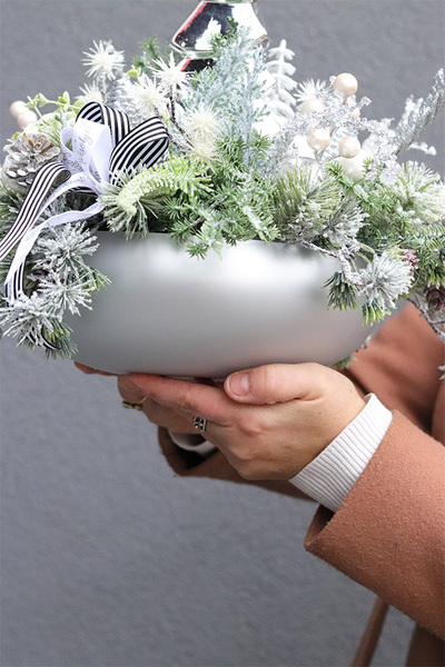 Winter Cecile LED, świąteczny stroik w szklanej misie