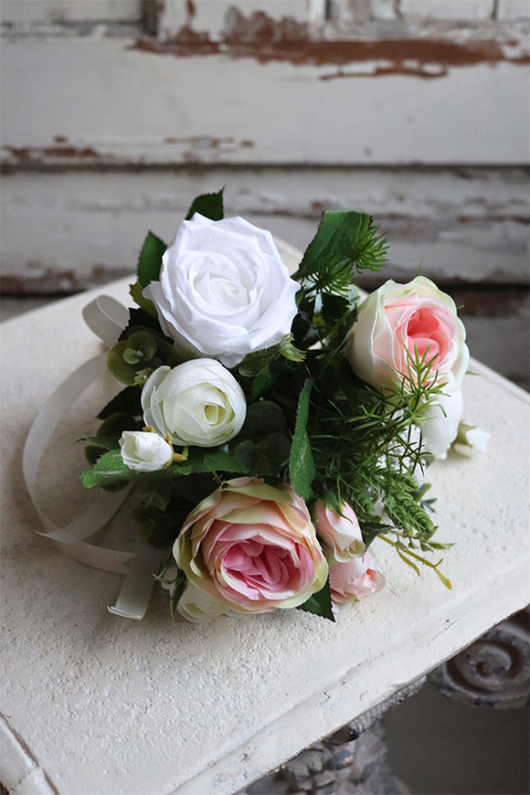 Anielska Dobroć, komplet nagrobny, kompozycja + bukiet