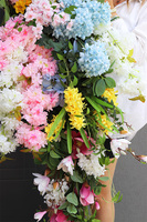 Wiosenne Pastele, kompozycja kwiatowa w naczyniu	