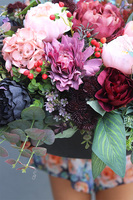 England Isoldia, kompozycja nagrobna w łódce