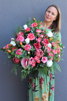 Jelista, kompozycja nagrobna z białymi hortensjami, wym.67x63cm 