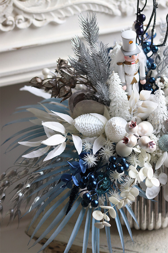 Niebieska Kraina, świąteczny stroik z dziadkiem