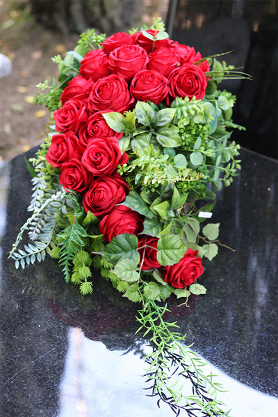 dekoracja nagrobna / wiązanka Róża