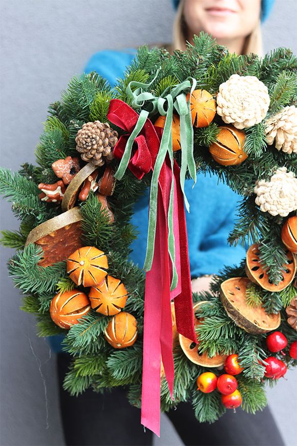 Naturalne Święta, świąteczny wianek z suszonymi owocami