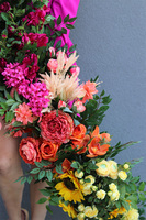 Benettoni, bogata girlanda kwiatowa