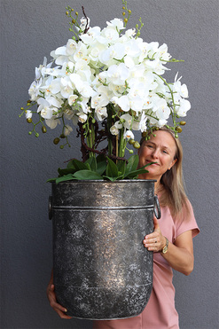 Grigio Grande 2, sztuczny storczyk w metalowej donicy, wys.120cm