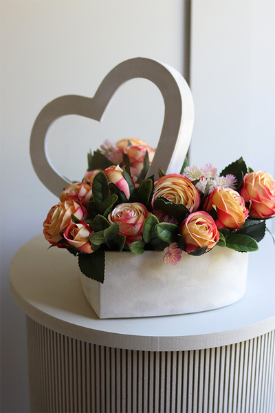 Róże dla Mamy, flowerbox serce z różami