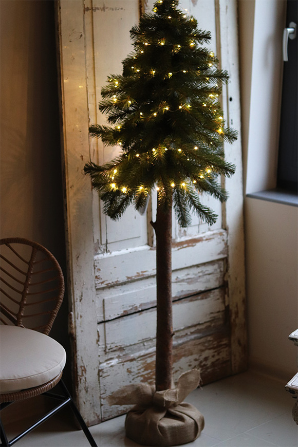 Zielona Panna LED 2, wysoka choinka sztuczna w jucie