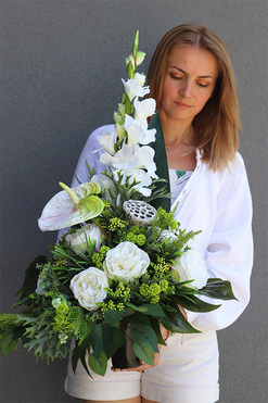 White Fluena, bukiet nagrobny we wkładzie, dł.80cm 