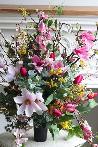 Moko Easter, bukiet nagrobny we wkładzie do wazonu