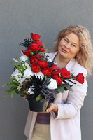 Konfella, kompozycja kwiatowa w donicy