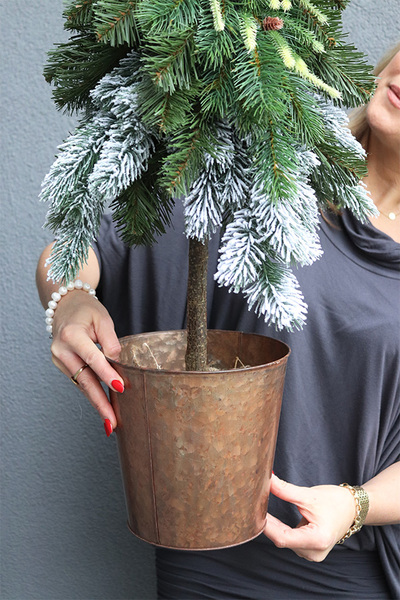 Zimową Porą, dekoracyjna choinka sztuczna w jucie