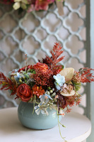 Deluni Astoria, jesienna kompozycja kwiatowa z kokardką