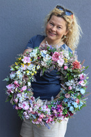 Kwiatowa Łąka, barwny wianek na drzwi