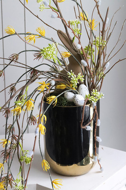 Simple Easter Glamour, stroik wielkanocny z forsycją, wys.55cm