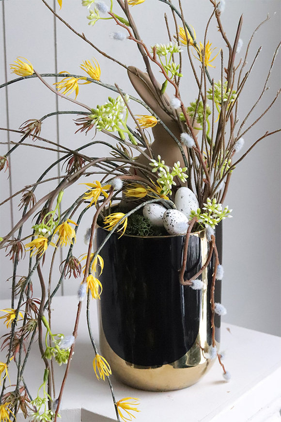 Simple Easter Glamour, stroik wielkanocny z forsycją