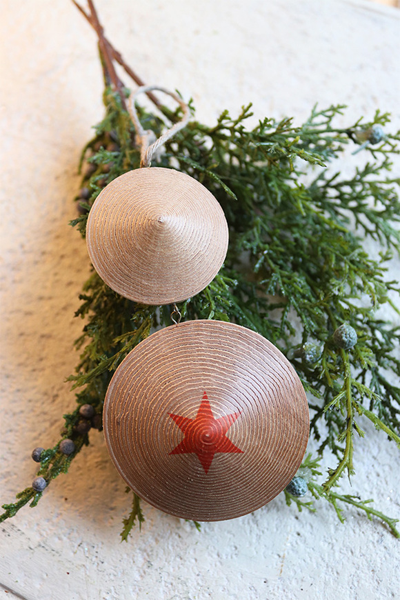 Modern Wood House B, drewniane zawieszki na choinkę ze wzorem