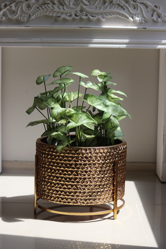 Golden Knot L, metalowa doniczka osłonka na nóżkach