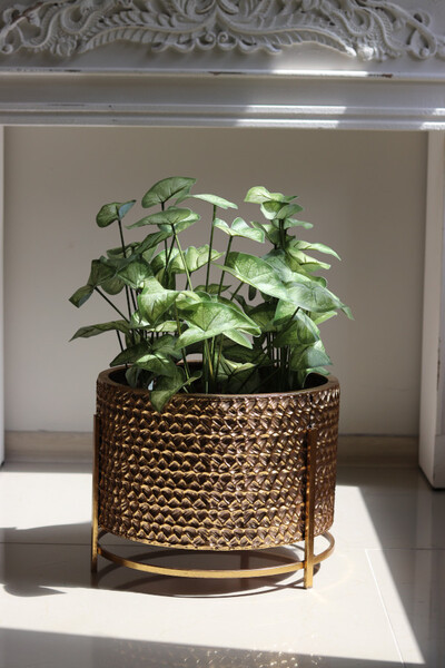 Golden Knot L, metalowa doniczka osłonka na nóżkach