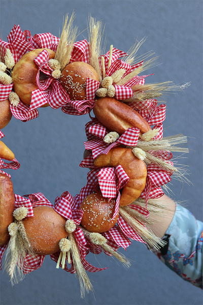 Pieczywo 2, wianek dekoracyjny do powieszenia