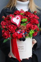 Just Love, flowerbox na walentynki z misiem