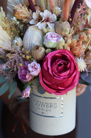 Pinkobella Orfitta 2, welurowy flowerbox z dedykacją, wys.49cm